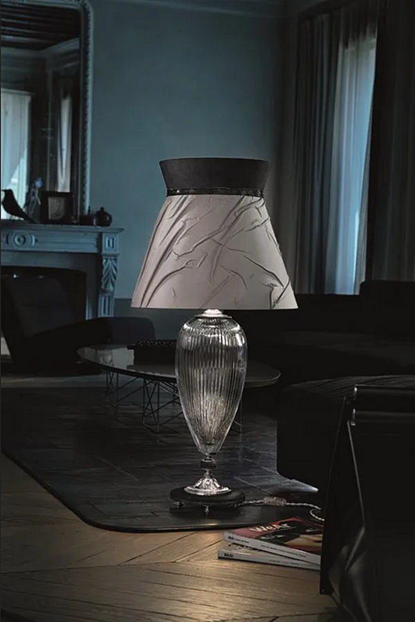 Stehlampe aus Metall mit Designer-Look Euroluce Lampadari Supreme Fabrik EUROLUCE LAMPADARi aus Italien. Foto №2