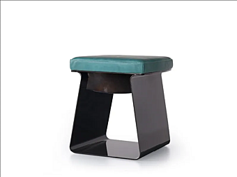 Niedriger Hocker mit integriertem Kissen Borzalino Clio EUClPOUF Niedriger Hocker mit integriertem Kissen Borzalino Clio EUClPOUF Fabrik Borzalino aus Italien