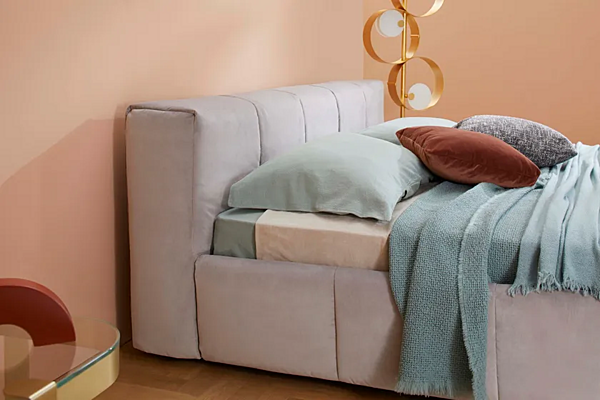 Polsterbett mit Stauraum aus Stoff Pixel Box Saba Fabrik SABA aus Italien. Foto №3