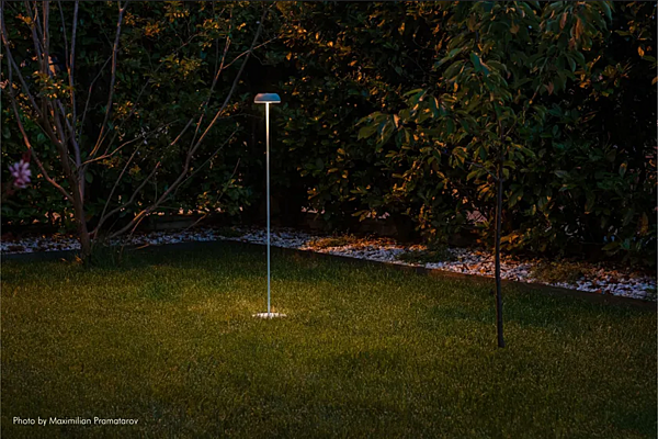 Multifunktionale tragbare Stehlampe Float AXOLIGHT Fabrik Axolight aus Italien. Foto №6