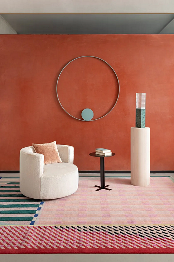 Drehstuhl mit Stoffbezug und Armlehnen Saba Chance Fabrik SABA aus Italien. Foto №3