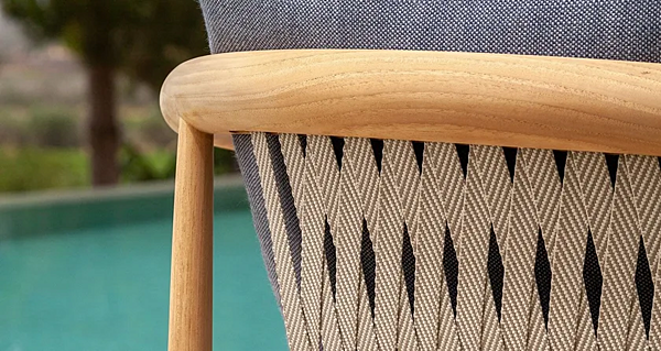 Teak Gartenarmstuhl mit Armlehnen POLTRONA FRAU The Secret Garden Fabrik POLTRONA FRAU aus Italien. Foto №3