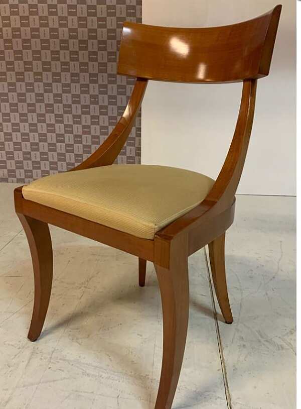 Der Stuhl MORELATO 5181