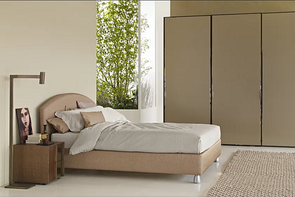 Doppelbett mit gepolstertem Kopfteil Magnolia Flou Fabrik Flou aus Italien. Foto №3