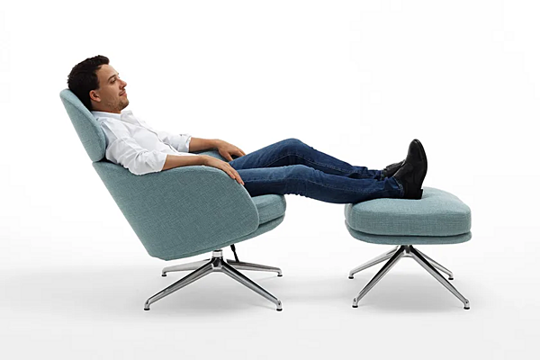 Polsterhocker mit 4-Speichen-Basis Sunset Saba Fabrik SABA aus Italien. Foto №4