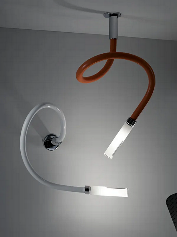 Wandlampe aus Silikon mit schwenkbarem Arm Fabbian Snake Fabrik Fabbian aus Italien. Foto №6