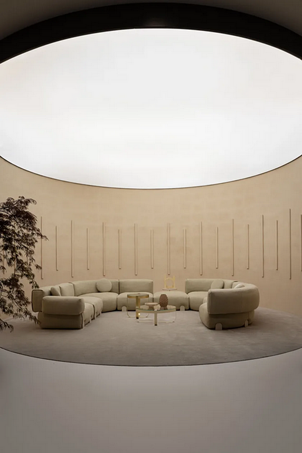 Ecksofa aus Stoff mit weicher Rückenlehne Saba Simposio Fabrik SABA aus Italien. Foto №13