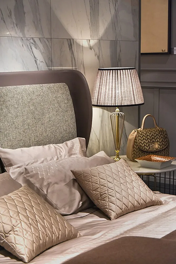 Doppelbett mit gepolsterter Rückwand aus Stoff FORMITALIA Louisiana Fabrik FORMITALIA aus Italien. Foto №3