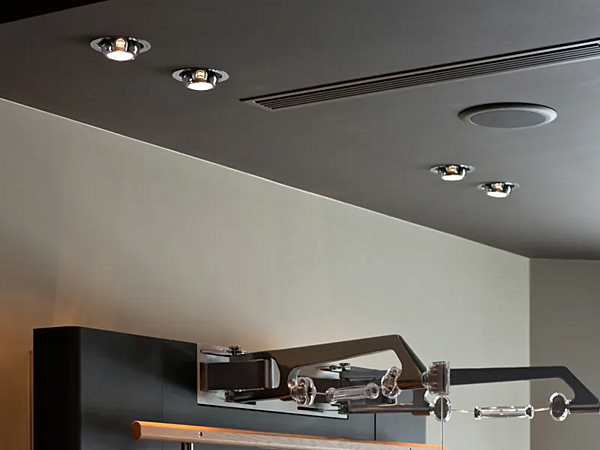 Verstellbares Kristall- und Stahl-Spotlight in Beluga-Farbe Fabbian Fabrik Fabbian aus Italien. Foto №8