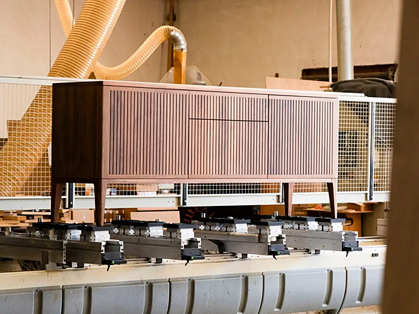 Massivholz Sideboard mit Türen DALE Eleva A 125 Fabrik DALE aus Italien. Foto №3