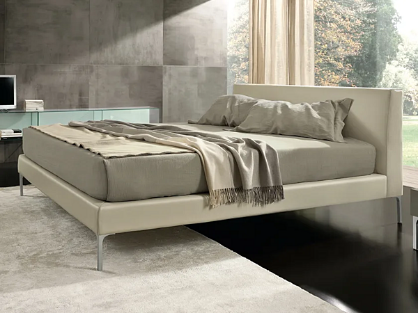 Doppelbett mit gepolsterter Rückwand aus Stoff Duomo Design Aron Air Fabrik Duomo Design aus Italien. Foto №1