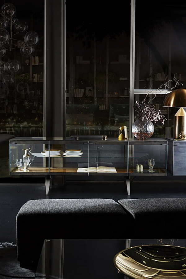 Vitrine aus gehärtetem Glas mit Türen Pandora Light Gallotti&Radice Fabrik Gallotti & Radice aus Italien. Foto №3