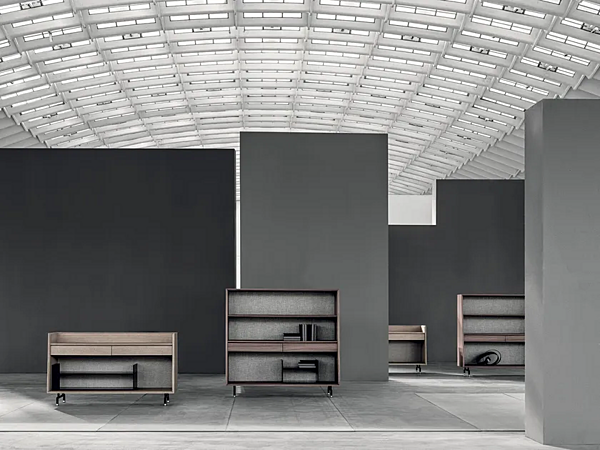 Holzfurnier Sideboard Analog Frigerio Fabrik Frigerio aus Italien. Foto №7