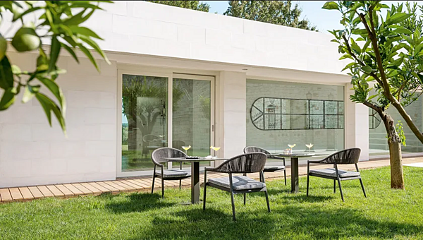 Gartenstuhl mit Armlehnen aus pulverbeschichtetem Aluminium VARASCHIN Clever Lounge 229L5, 229L3 Fabrik VARASCHIN aus Italien. Foto №21