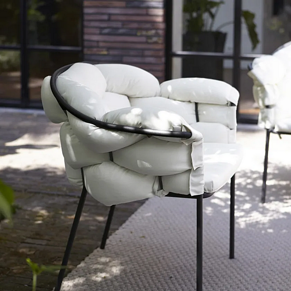 Gartenstuhl mit Armlehnen aus Stoff mit abnehmbarem Bezug LIGNE ROSET Serpentine 10262093/94/95 Fabrik LIGNE ROSET aus Italien. Foto №4