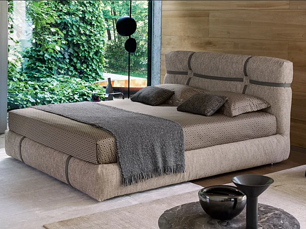 Doppelbett aus Leder mit gepolsterter Rückwand Flou New Bond Fabrik Flou aus Italien. Foto №8