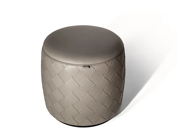 Runder Lederpouf Grant de Luxe POLTRONA FRAU Fabrik POLTRONA FRAU aus Italien. Foto №5