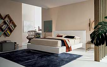 Bett BOLTON
