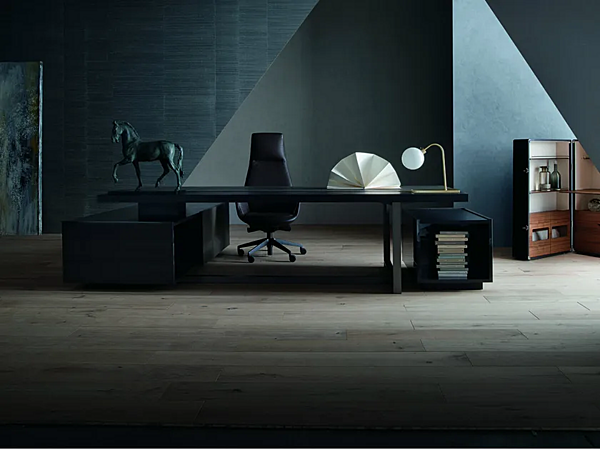 Drehstuhl mit hoher Rückenlehne aus Leder POLTRONA FRAU Downtown Fabrik POLTRONA FRAU aus Italien. Foto №3