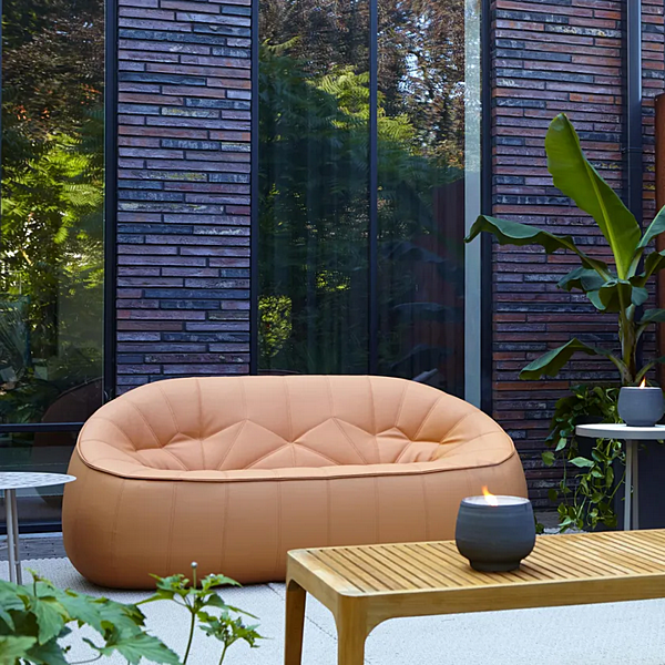 Zweisitzer Gartensofa mit Stoffbezug und Ottoman LIGNE ROSET 18221405-18221505 Fabrik LIGNE ROSET aus Italien. Foto №4