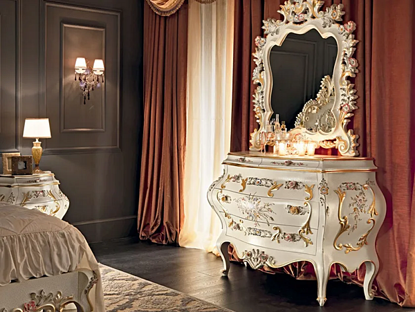 Kommode aus Massivholz 11203 Modenese Luxury Interiors Fabrik MODENESE GASTONE aus Italien. Foto №1