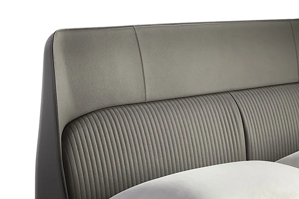 Lederbett mit gepolsterter Rückenlehne POLTRONA FRAU Coupe de Luxe Fabrik POLTRONA FRAU aus Italien. Foto №5