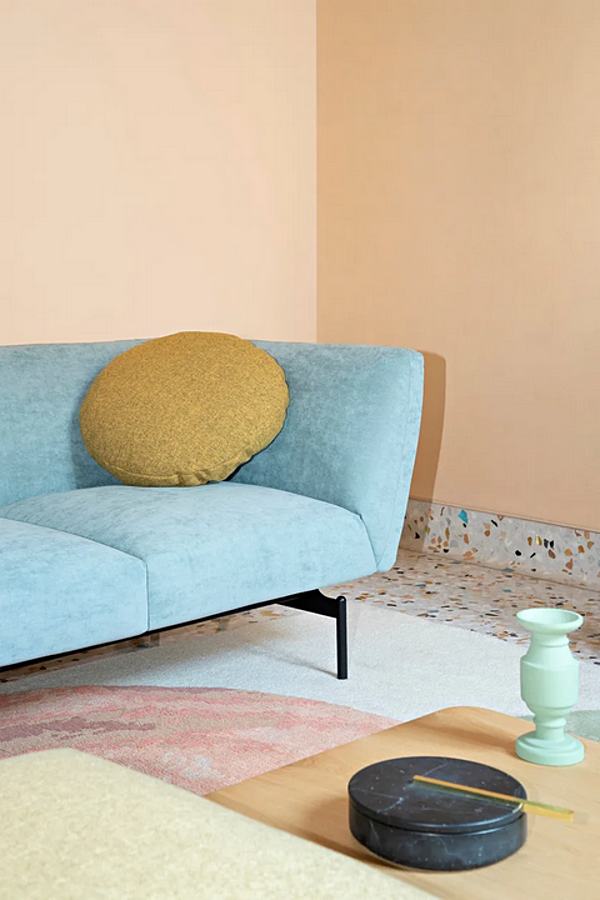 Ecksofa aus Stoff mit weicher Rückenlehne Saba Rendez Vous Fabrik SABA aus Italien. Foto №4