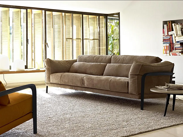 Leder Sofa mit Rückenlehne CITYLOFT LIGNE ROSET Fabrik LIGNE ROSET aus Italien. Foto №3