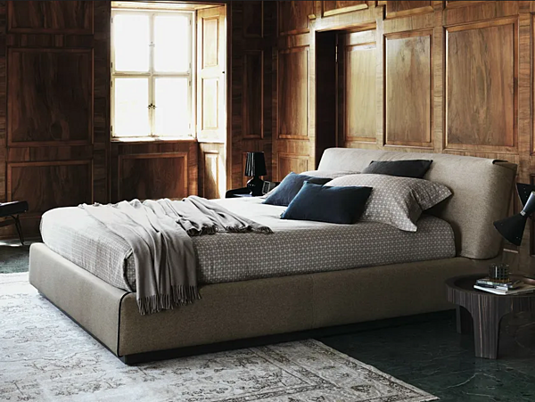 Doppelbett mit gepolsterter Rückenlehne Flou Gentleman Fabrik Flou aus Italien. Foto №2