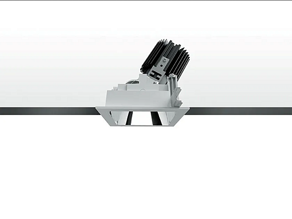 Einstellbarer quadratischer Aluminium-LED-Spotlight Artemide Everything Fabrik Artemide aus Italien. Foto №1