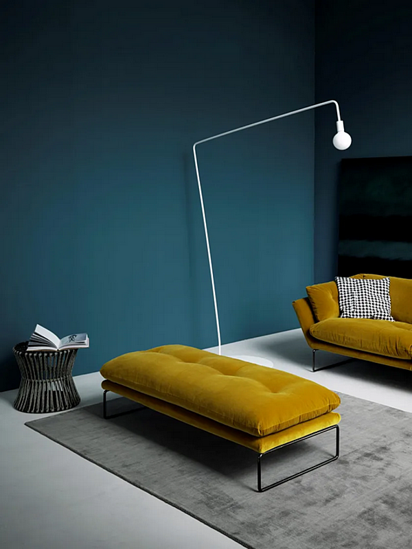 Dreisitzer Sofa mit Stoffbezug und Schlittenbasis Saba New York Suite Fabrik SABA aus Italien. Foto №14