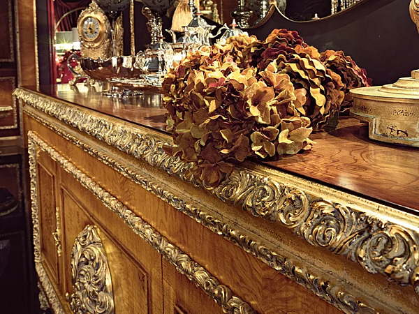 Holzsideboard mit Türen A.R. Arredamenti Royal 703 Fabrik A.R.ARREDAMENTI SRL aus Italien. Foto №2