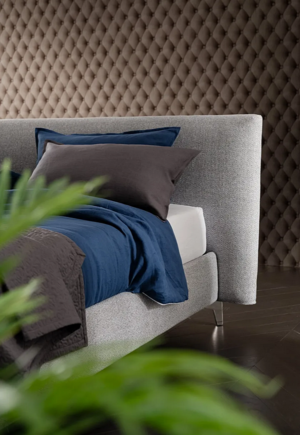 Doppelbett mit gepolsterter Rückenlehne aus Stoff Altrenotti Miage Fabrik Altrenotti aus Italien. Foto №5
