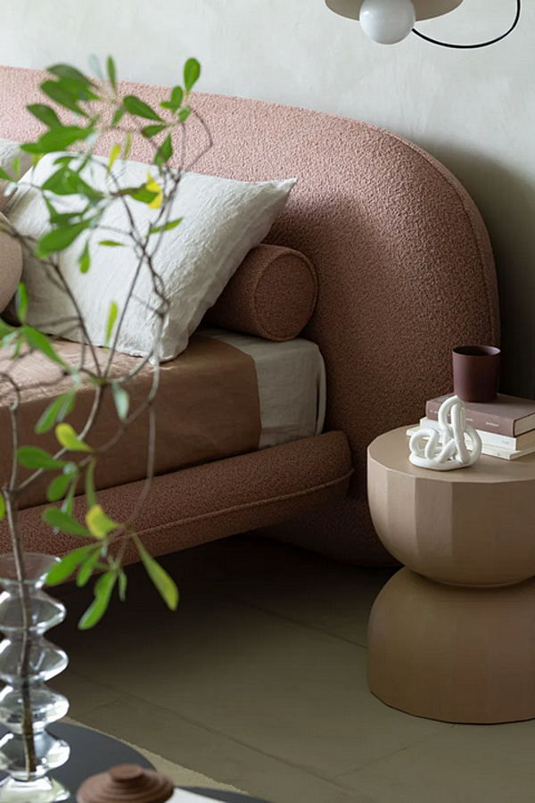 Stoffbett mit gepolsterter Rückenlehne Wabi Saba Fabrik SABA aus Italien. Foto №3