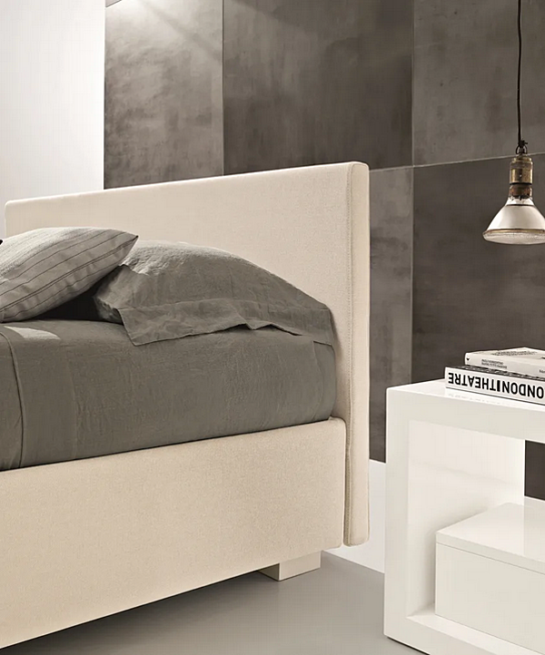 Doppelbett mit gepolstertem Kopfteil aus Stoff Duomo Design Derby Fabrik Duomo Design aus Italien. Foto №3