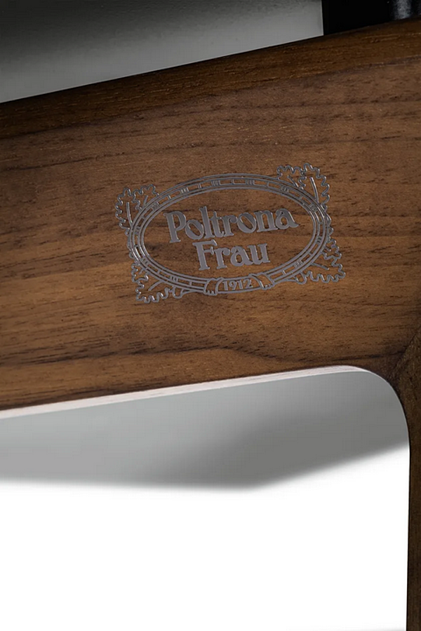 Rechteckiger Tisch aus Holz und Marmor Bolero Ravel POLTRONA FRAU Fabrik POLTRONA FRAU aus Italien. Foto №8