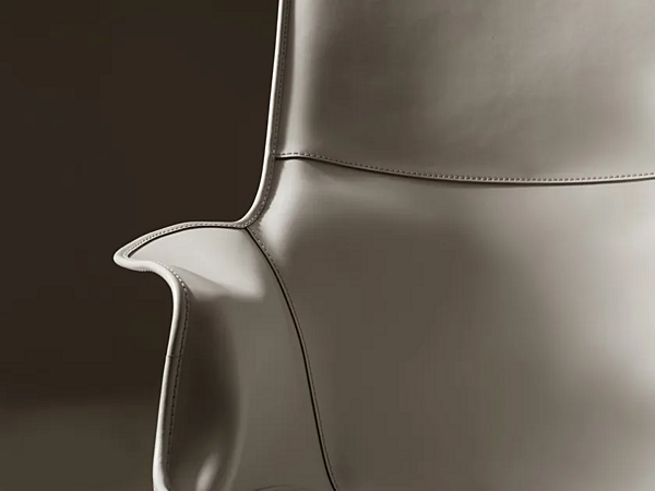 Lederarmstuhl mit Kopfstütze GIORGETTI Mobius Fabrik GIORGETTI aus Italien. Foto №4