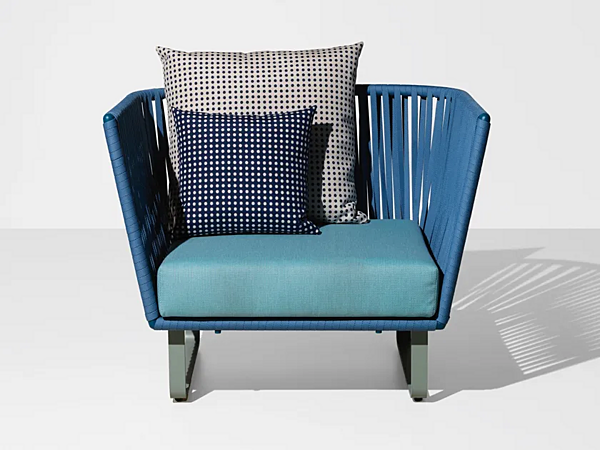 Gartenarmchair mit Armlehnen aus Aluminium KETTAL Bitta Fabrik KETTAL aus Italien. Foto №1