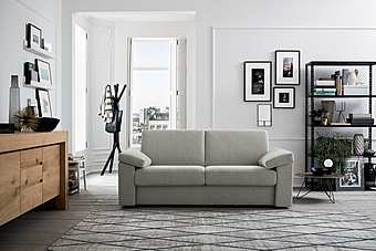 Couch HOUSE