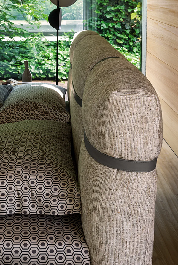 Doppelbett aus Leder mit gepolsterter Rückwand Flou New Bond Fabrik Flou aus Italien. Foto №9