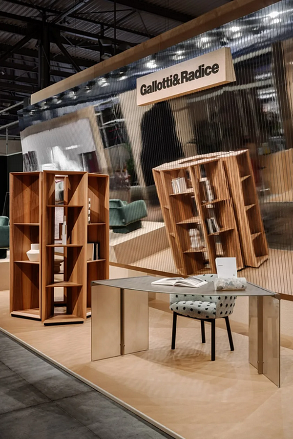 Wandregal aus Walnuss mit Trennfunktion Gallotti&Radice PRISM Fabrik Gallotti & Radice aus Italien. Foto №18