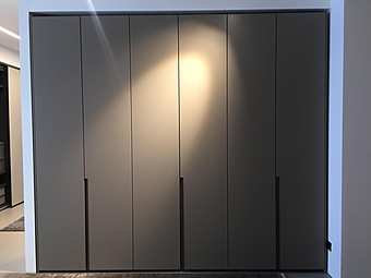 Schrank New Entry