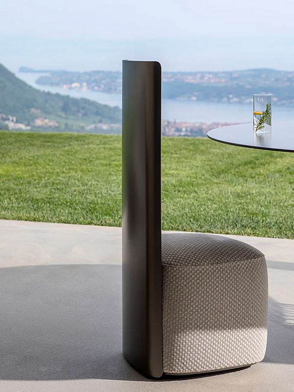 Gartenarmchair aus Stoff mit weicher Rückenlehne Pierre Shell Flou Fabrik Flou aus Italien. Foto №4