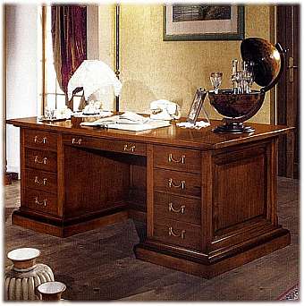 Schreibtisch M372