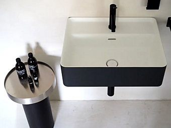 Wandmontiertes rechteckiges Waschbecken aus Cristalplant AGAPE Marsiglia Fabrik Agape aus Italien