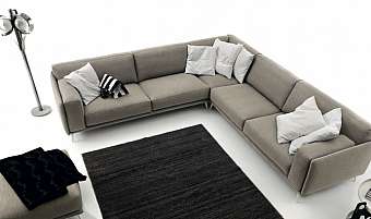 Couch Kris low