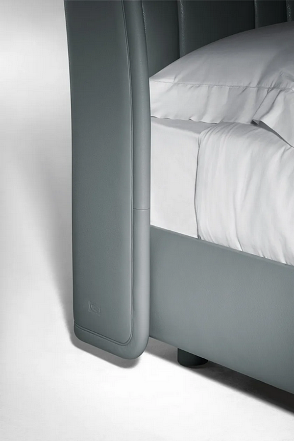 Doppelbett aus Leder mit gepolstertem Kopfteil POLTRONA FRAU LOLA DARLING Fabrik POLTRONA FRAU aus Italien. Foto №5