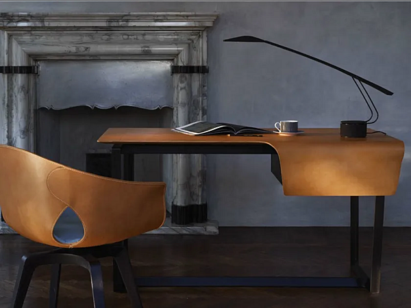 Schreibtisch aus gegerbtem Leder Fred POLTRONA FRAU Fabrik POLTRONA FRAU aus Italien. Foto №6