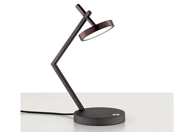 LED Tischlampe aus Metall Vector Euroluce Lampadari Fabrik EUROLUCE LAMPADARi aus Italien. Foto №1