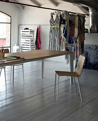 Der Stuhl 40.86 KATE